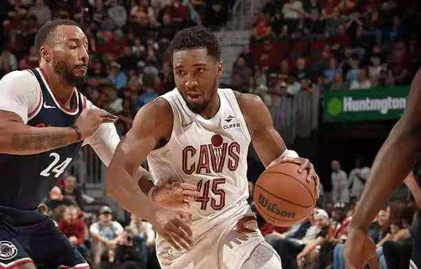 开云体育平台APP-快船后卫受伤，球队阵容再次遭遇打击