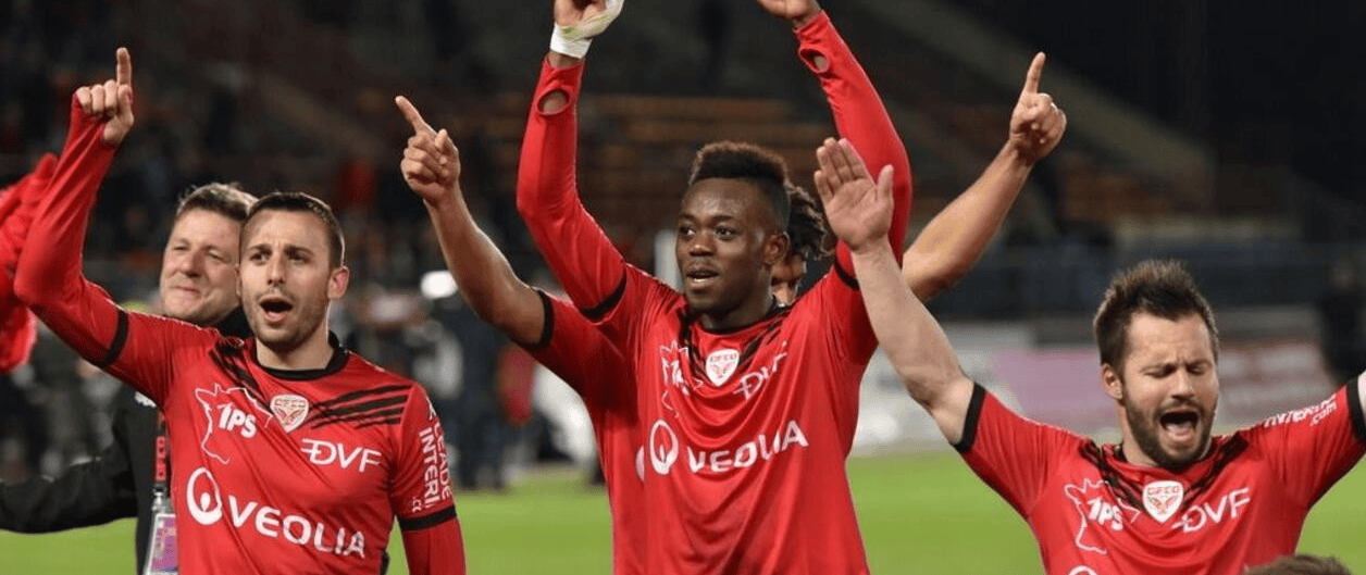 开云体育官方网站-梅斯俱乐部在主场大胜，击败对手