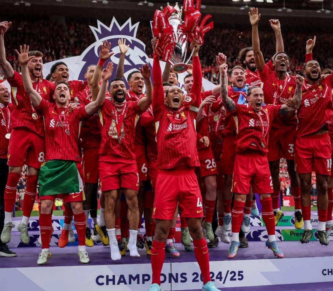 关于曼联重返欧冠赛场，重拾荣耀之路的信息