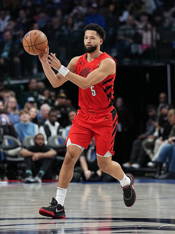 开云体育官网-梅斯队员表现不俗，帮助球队取胜