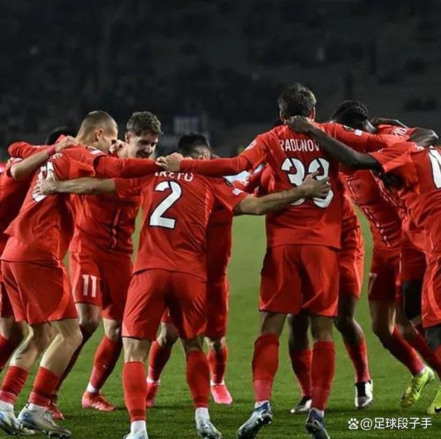 开云APP-罗马尼亚足球队战胜强劲对手晋级八强的简单介绍