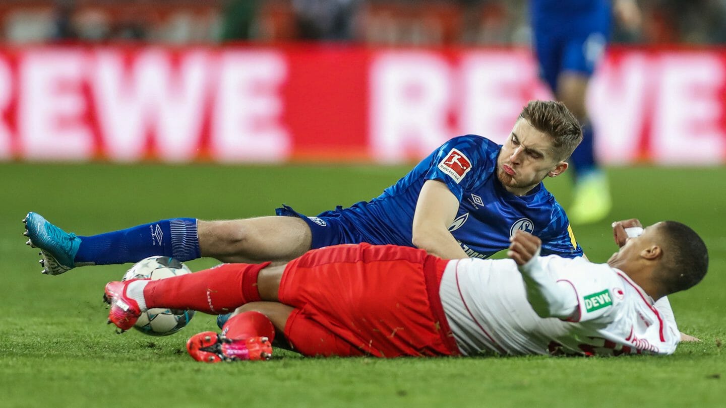 包含沙尔克遭遇重大伤病困扰，备战艰难的词条