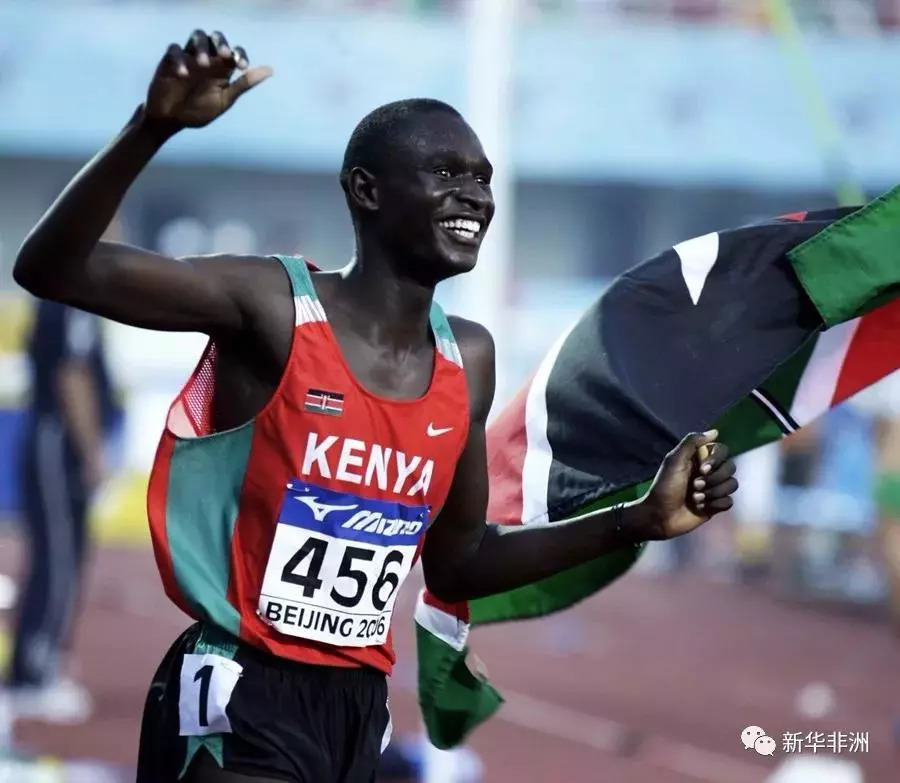肯尼亚长跑选手获得男子比赛冠军 肯尼亚长跑选手获得男子比赛冠军
