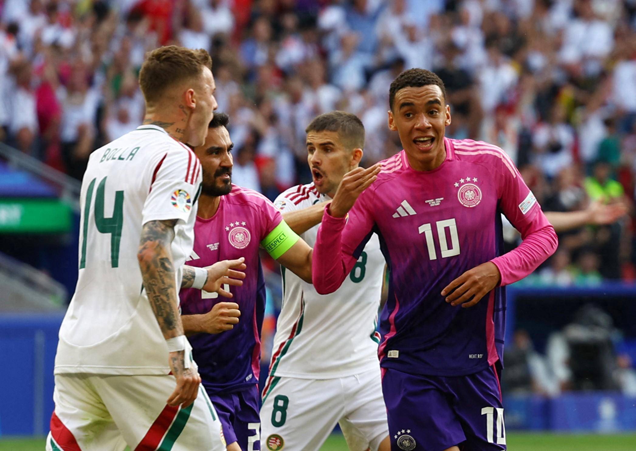 包含德国队力争小组第一，展望淘汰赛的词条