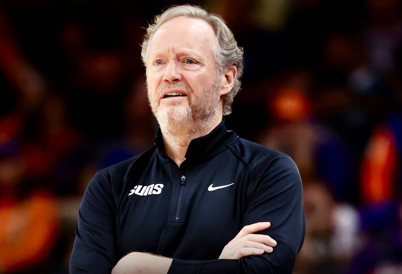 太阳队主帅公开批评球员表现，要求改进