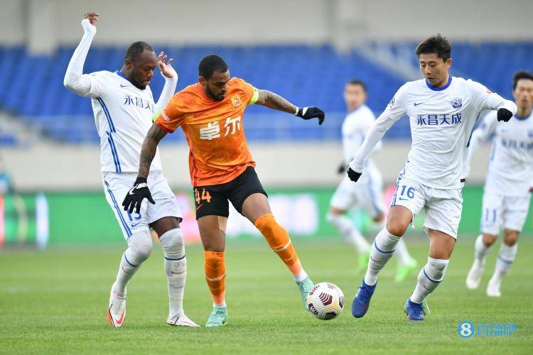 包含助教变成主教练，球队走向新的起点的词条