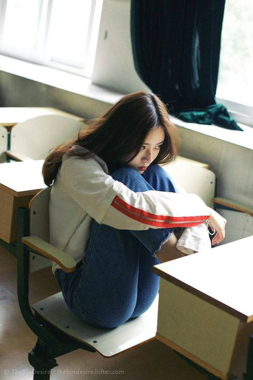 开云体育APP下载-黑马狂奔冷门夜，老将举杯未言退，当贝蒂斯撞碎金身与本泽马续写传奇