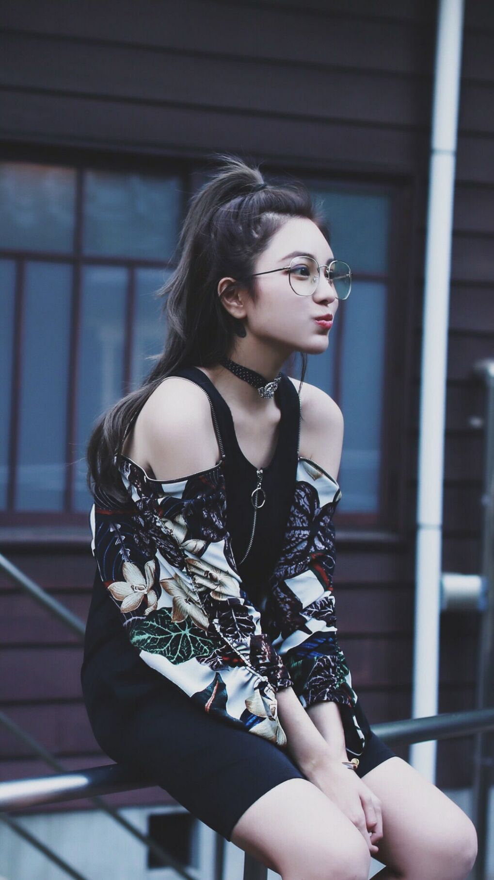 多元战场的速度美学，从F1揭幕战的火星碰撞，到广东男篮的战术压制