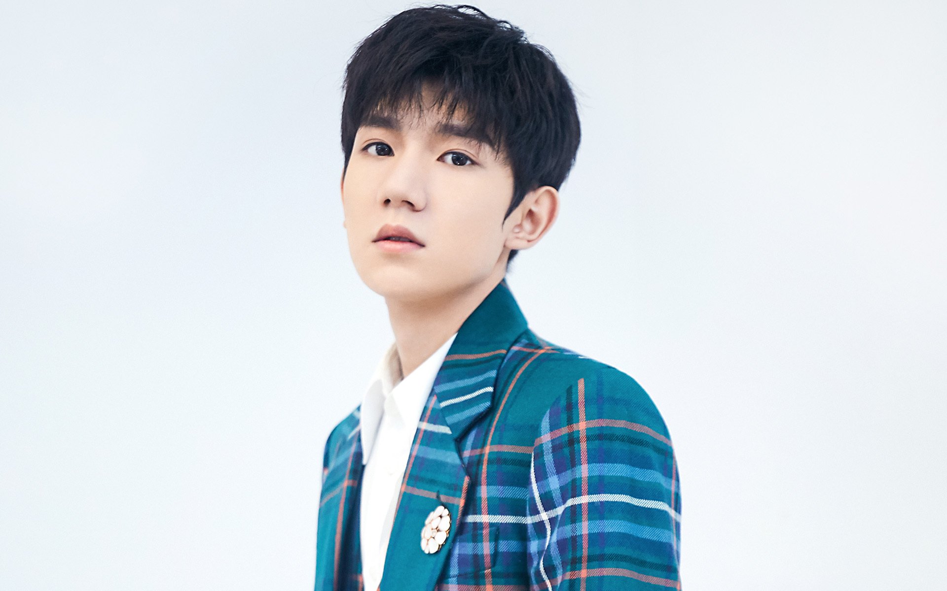 开云体育平台APP-欧冠半决赛之夜，霍勒迪的攻防交响曲