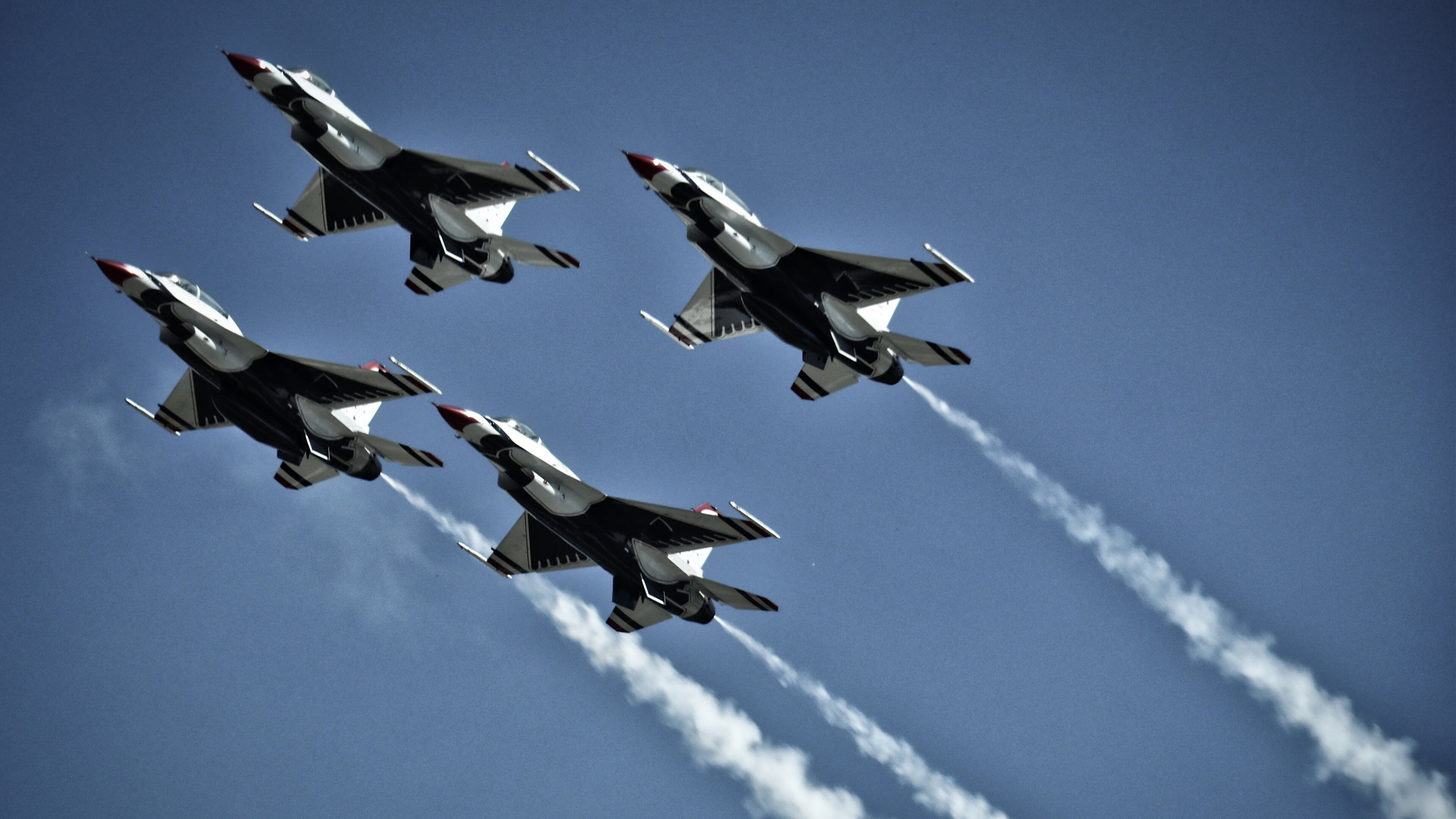 F1街道赛之夜与杰伦格林，舞台越大，光芒越强